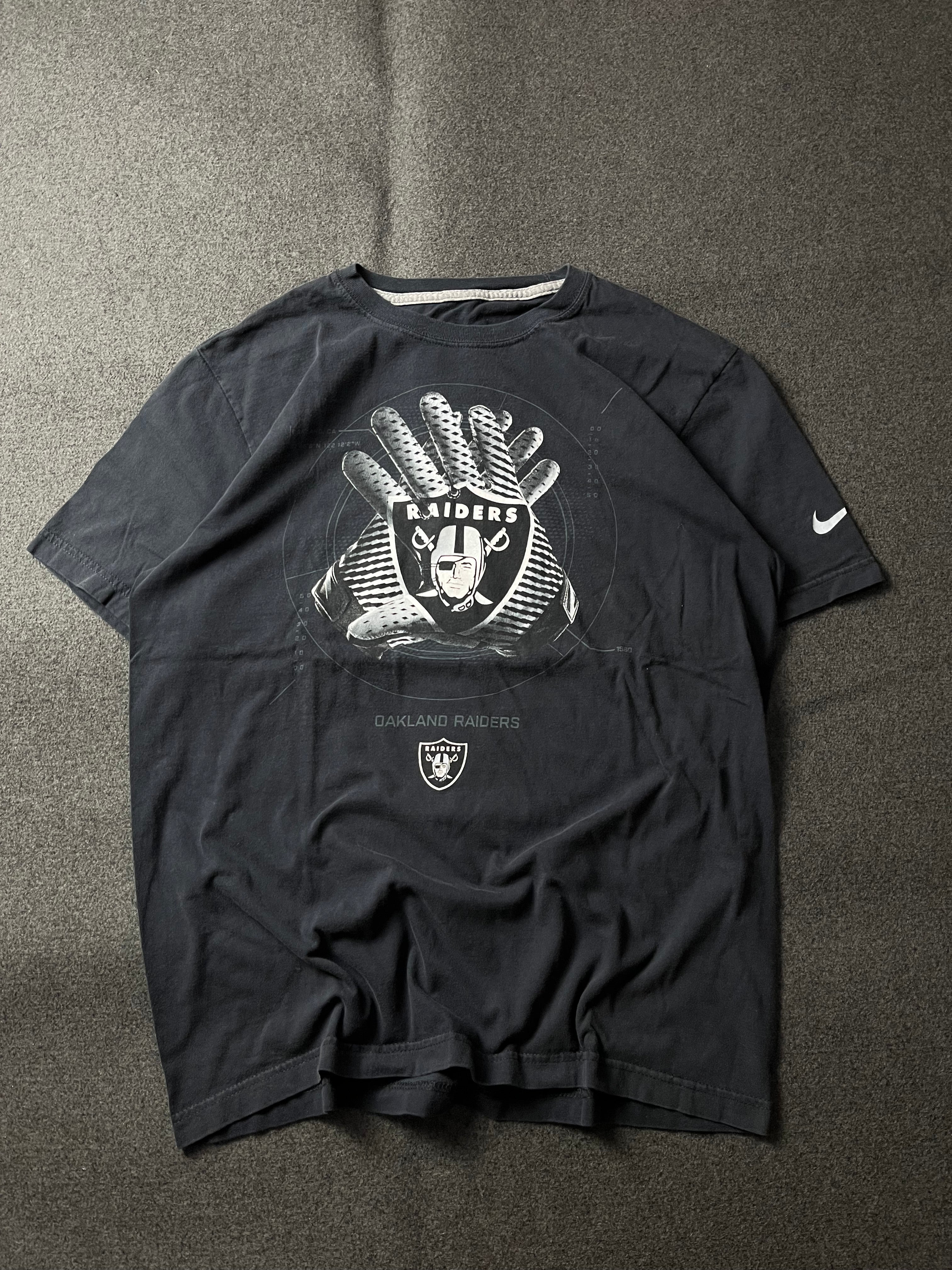 Oakland raiders T-shirt