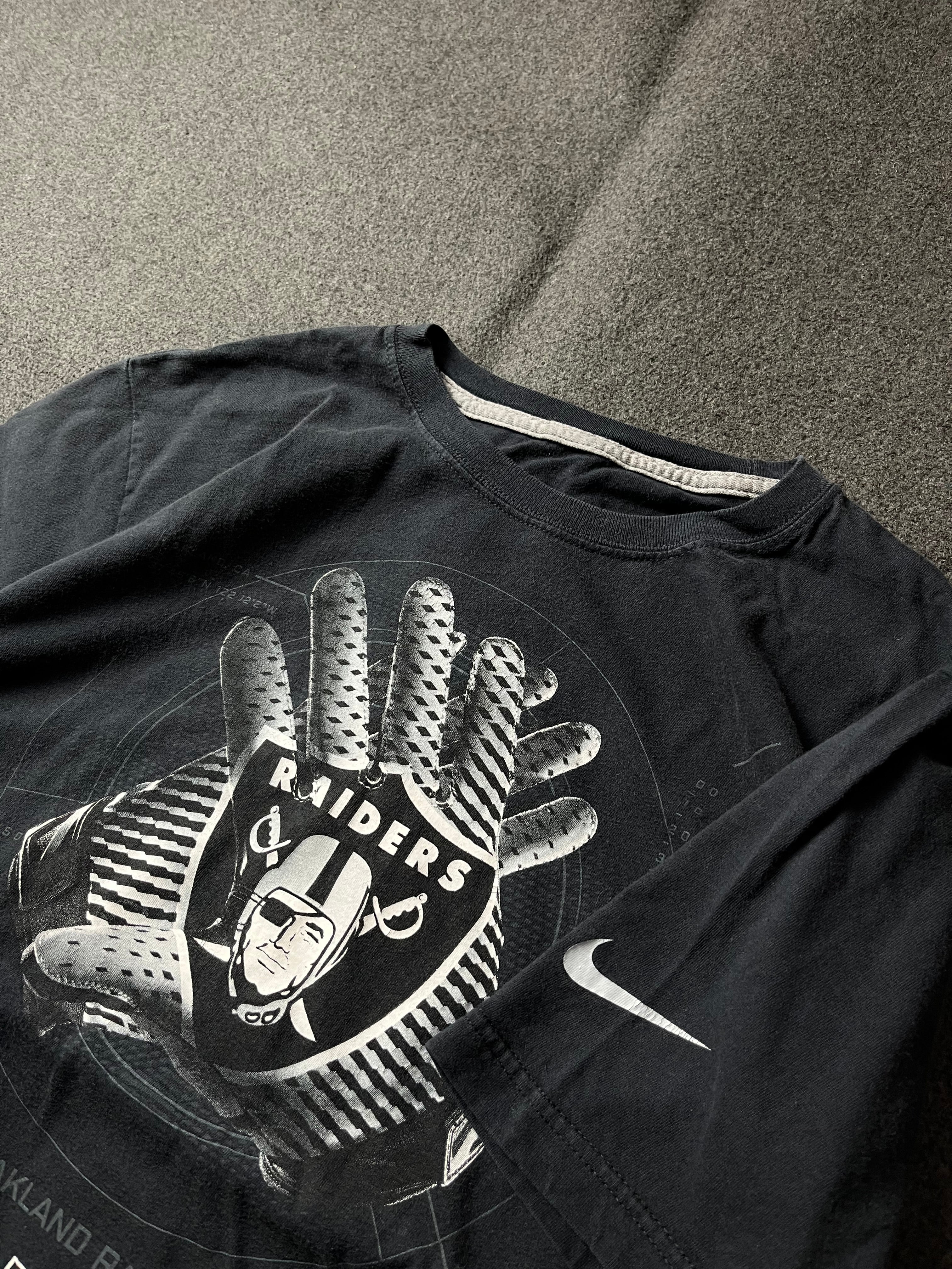 Oakland raiders T-shirt