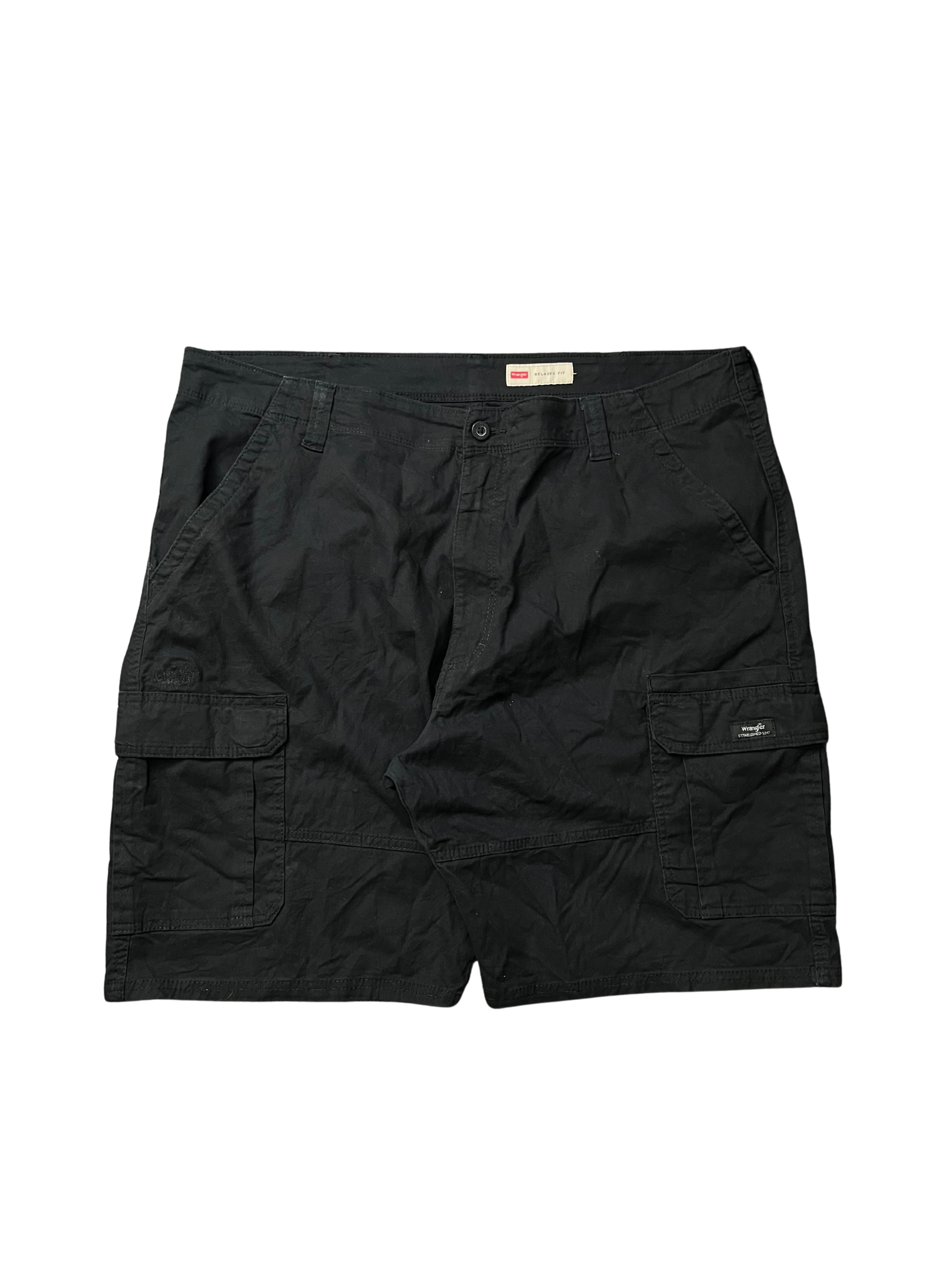 Wrangler Relaxed Fit Hits at knee black shorts