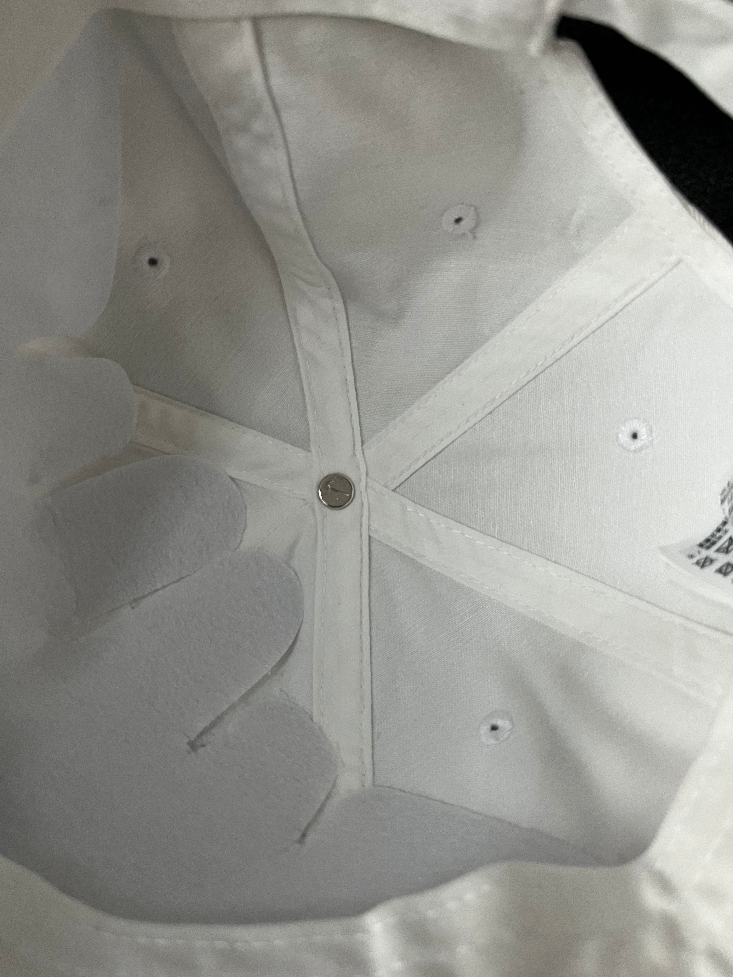 Nike Heritage86 Futura Adjustable Hat in white cotton twill fabric