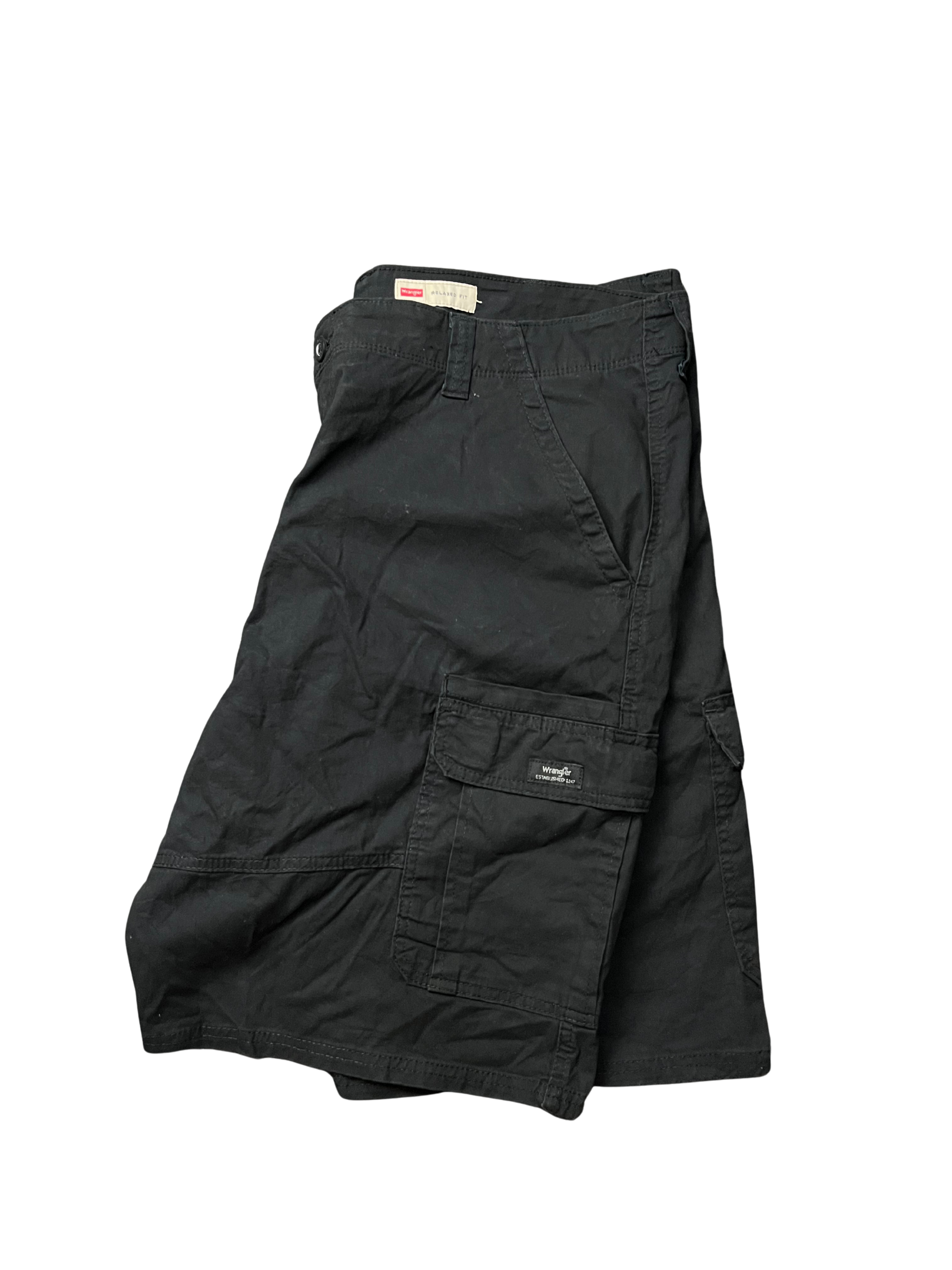 Wrangler Relaxed Fit Hits at knee black shorts