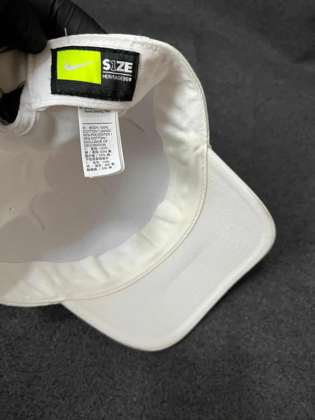 Nike Heritage86 Futura Washed adjustable hat