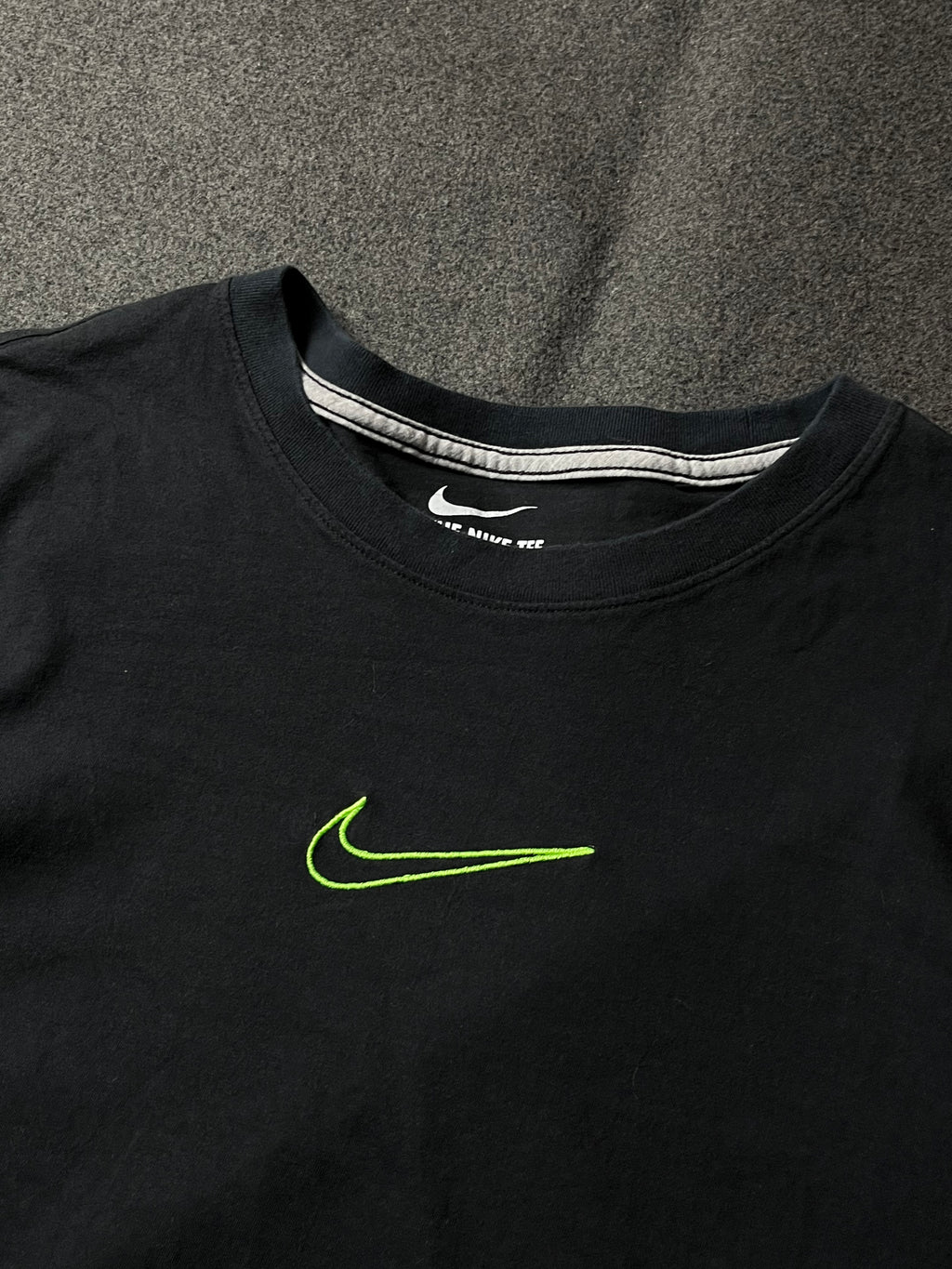 Nike Men's Black Short-Sleeve T-Shirt