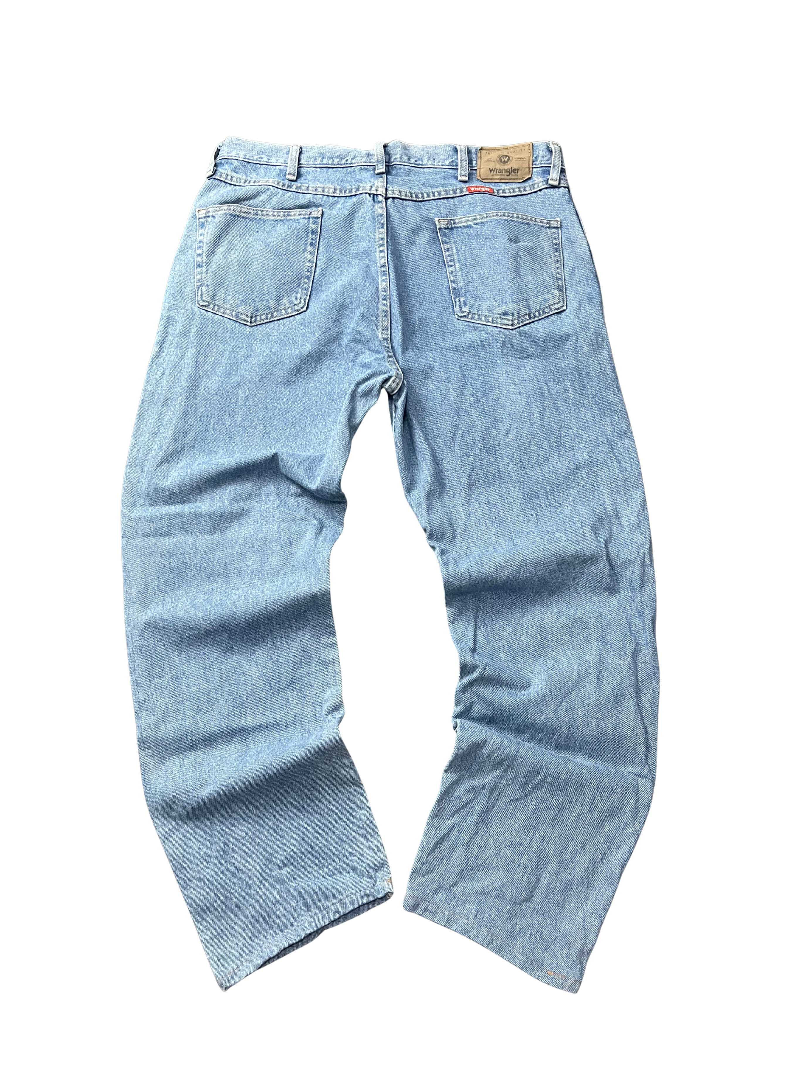 Wrangler jeans with a classic leather patch vintage light blue faded