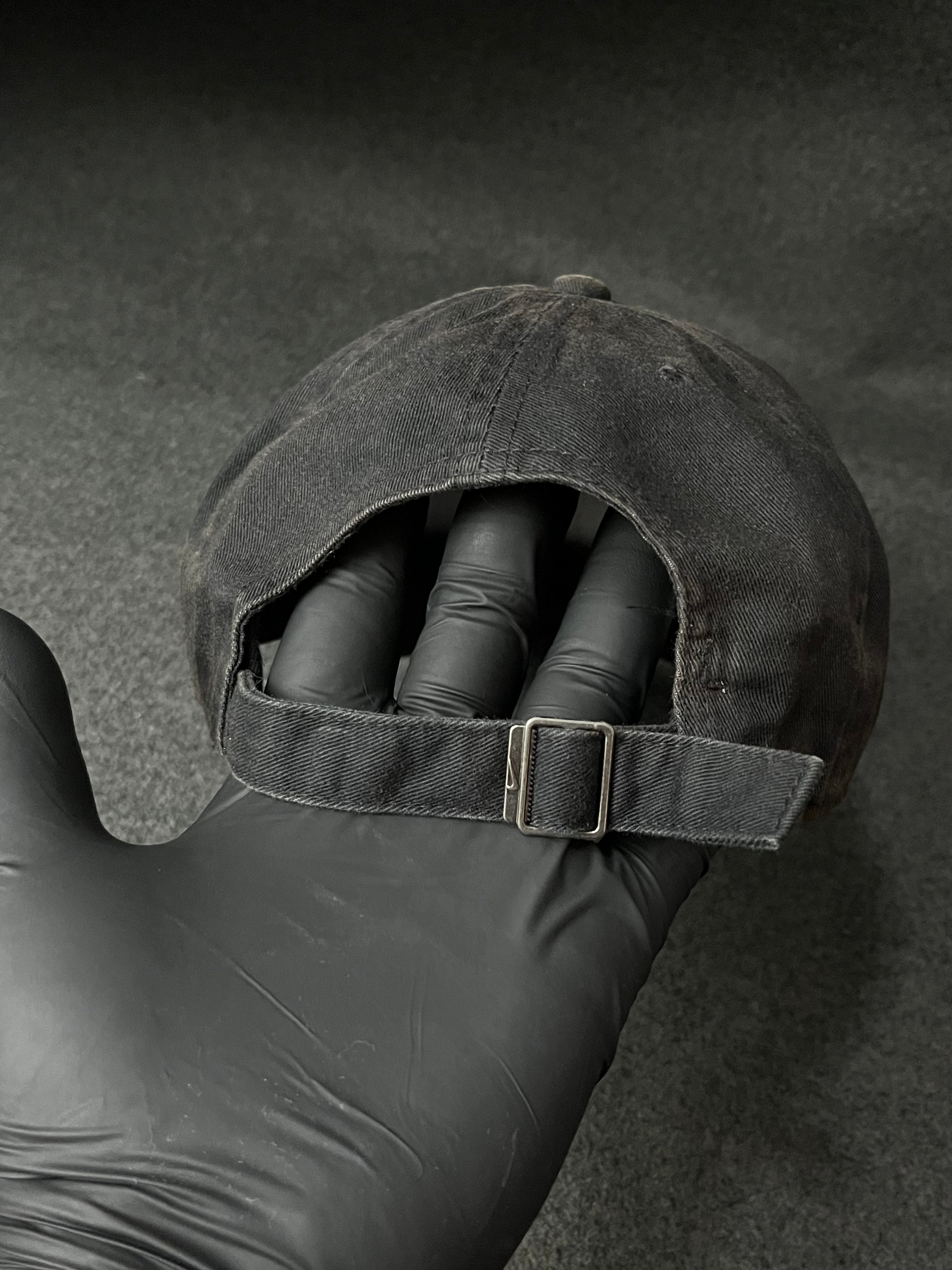 black Nike Sportswear Heritage86 adjustable strapback cap