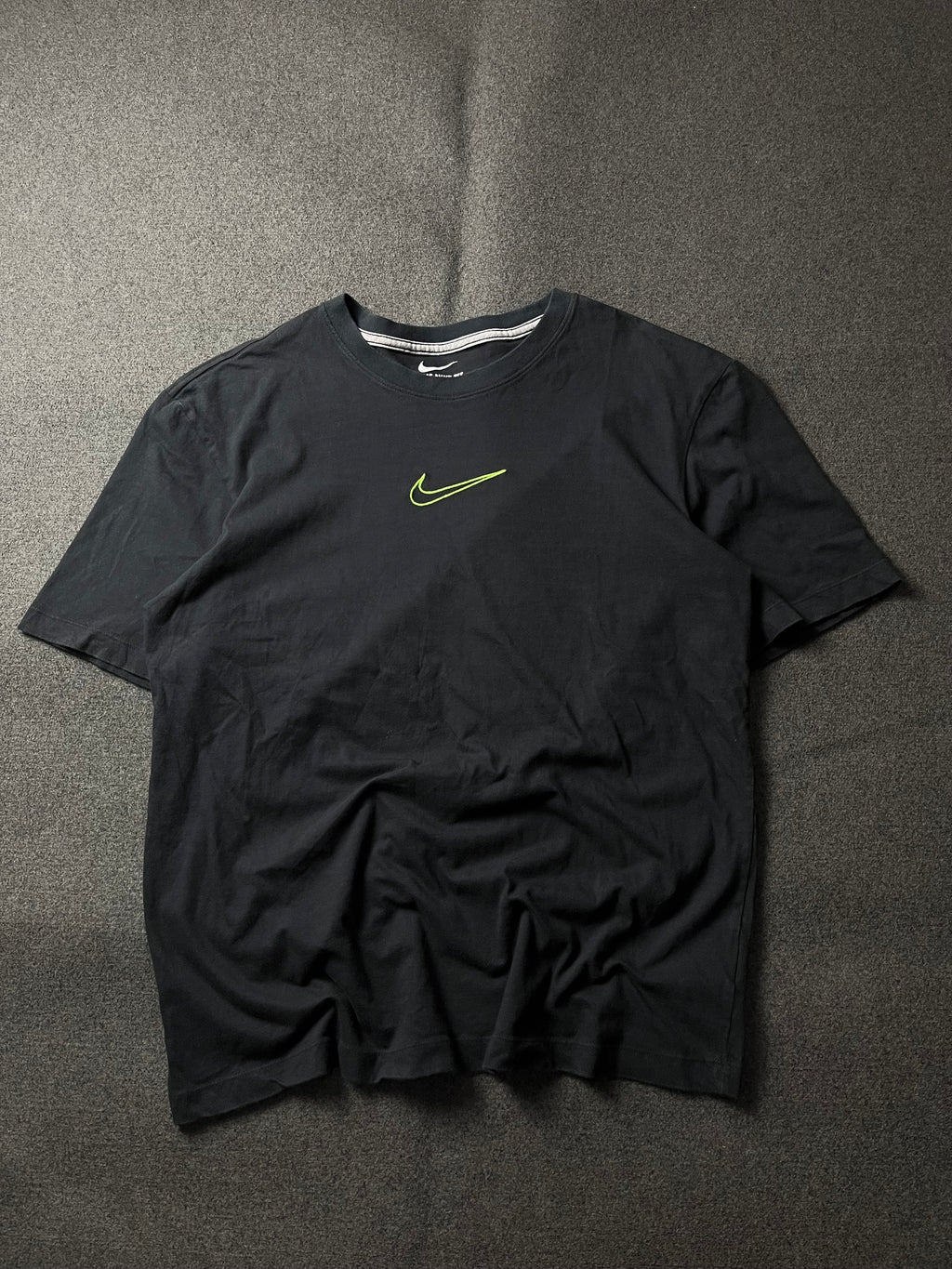 Nike Men's Black Short-Sleeve T-Shirt