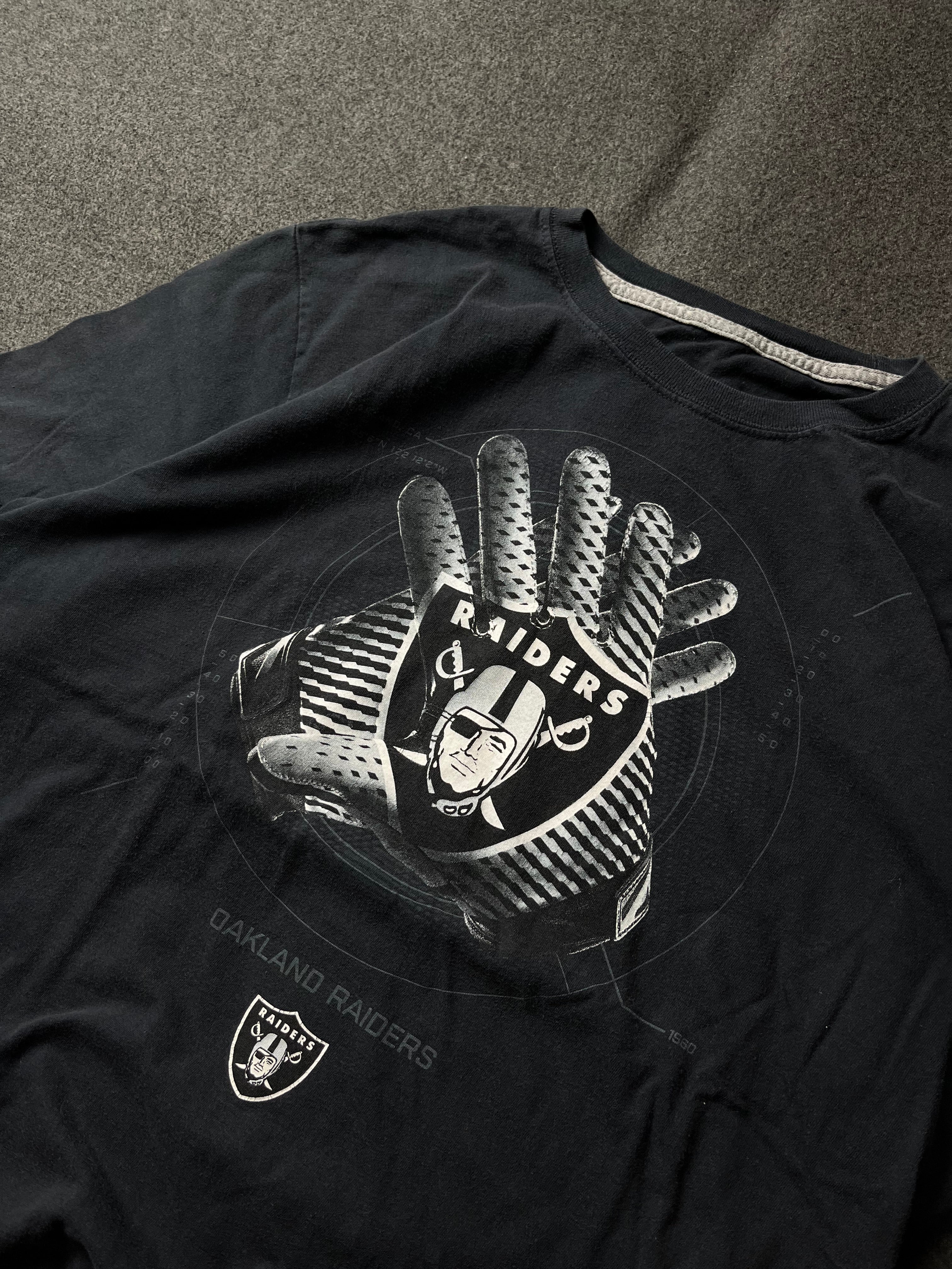 Oakland raiders T-shirt