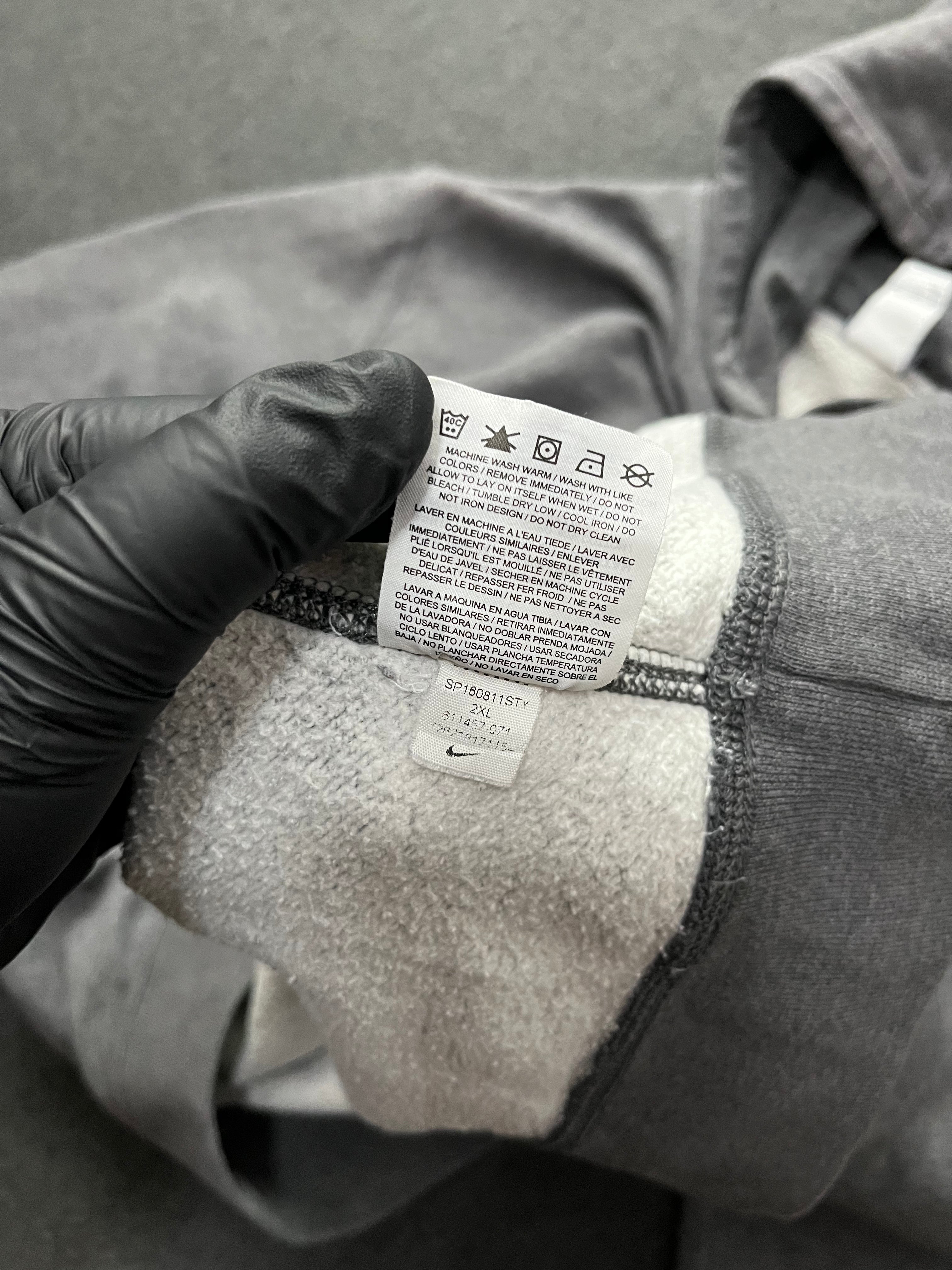 Vintage Nike y2k hoodie navy tag sweatshirt chest swoosh