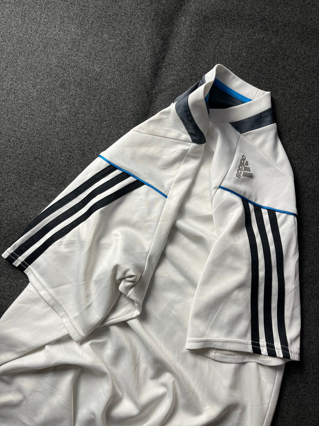 Adidas sports shirt white