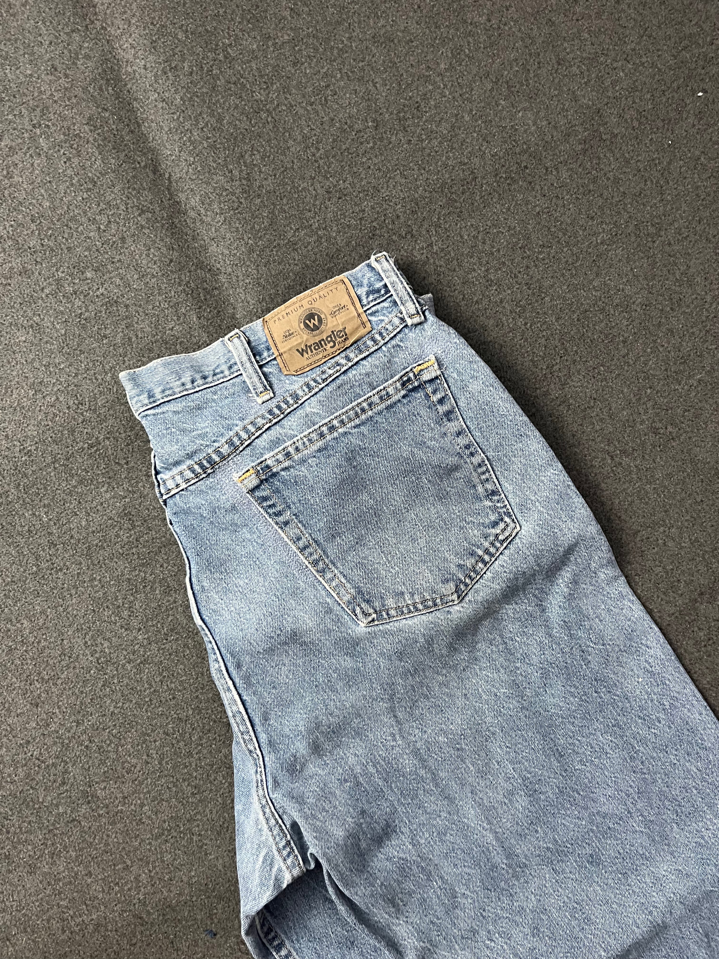 Wrangler Light Wash Blue Denim Cowboy Cut Original Fit