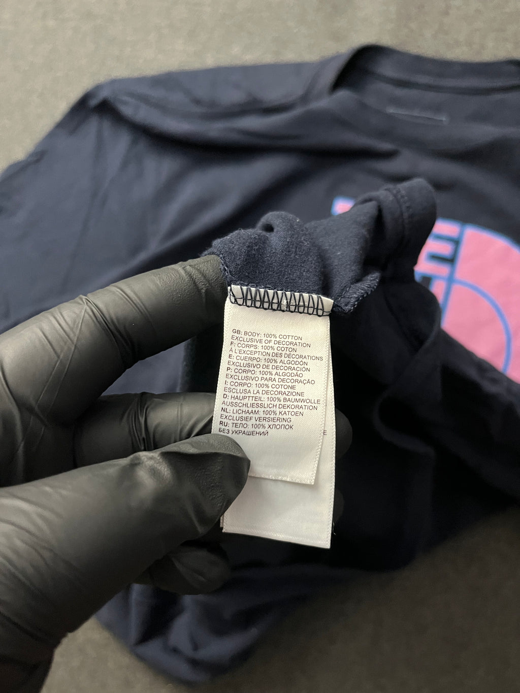 The North face Girls long sleeve Shirt with Logo