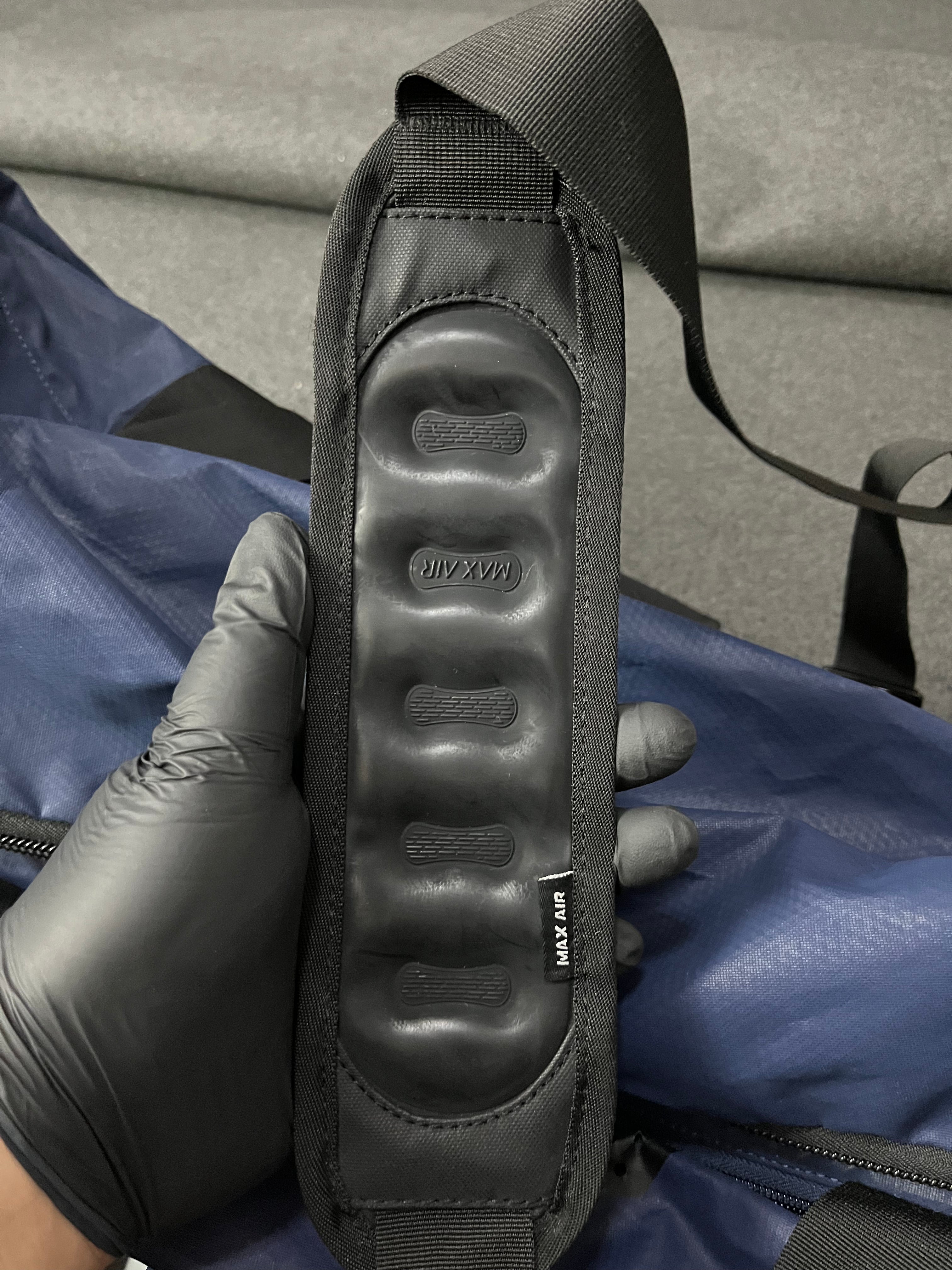 Nike Team Training Max Air  (Navy Blue)