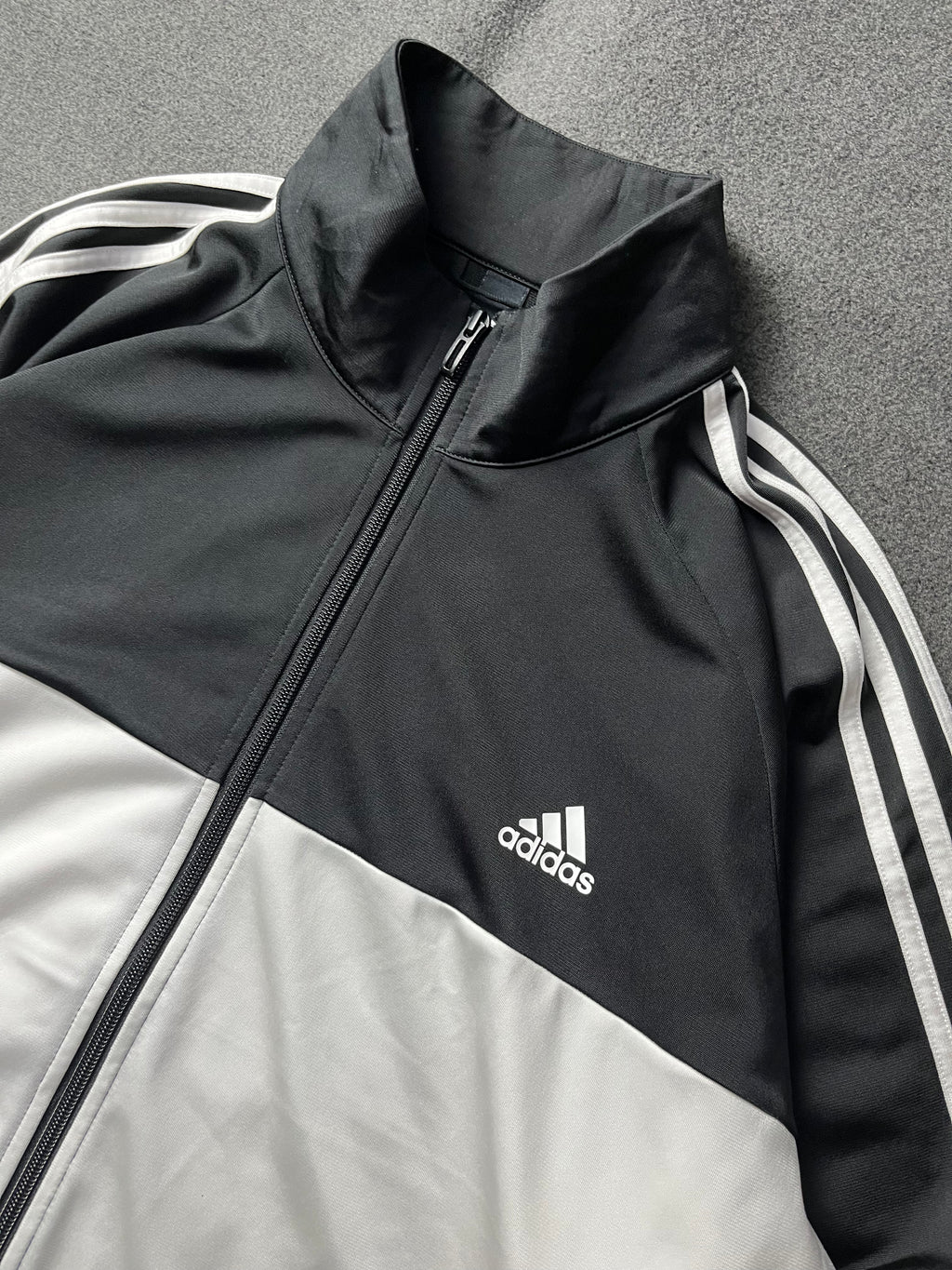 ADIDAS MEN'S TRACK SUIT BLACK WHITE JACKET