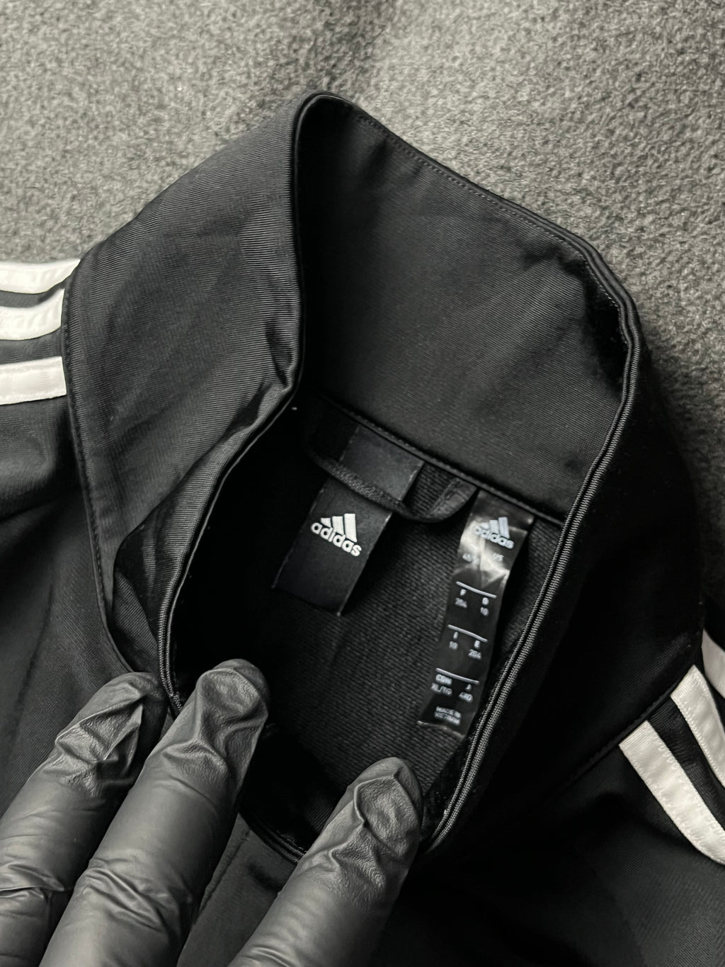 ADIDAS MEN'S TRACK SUIT BLACK WHITE JACKET