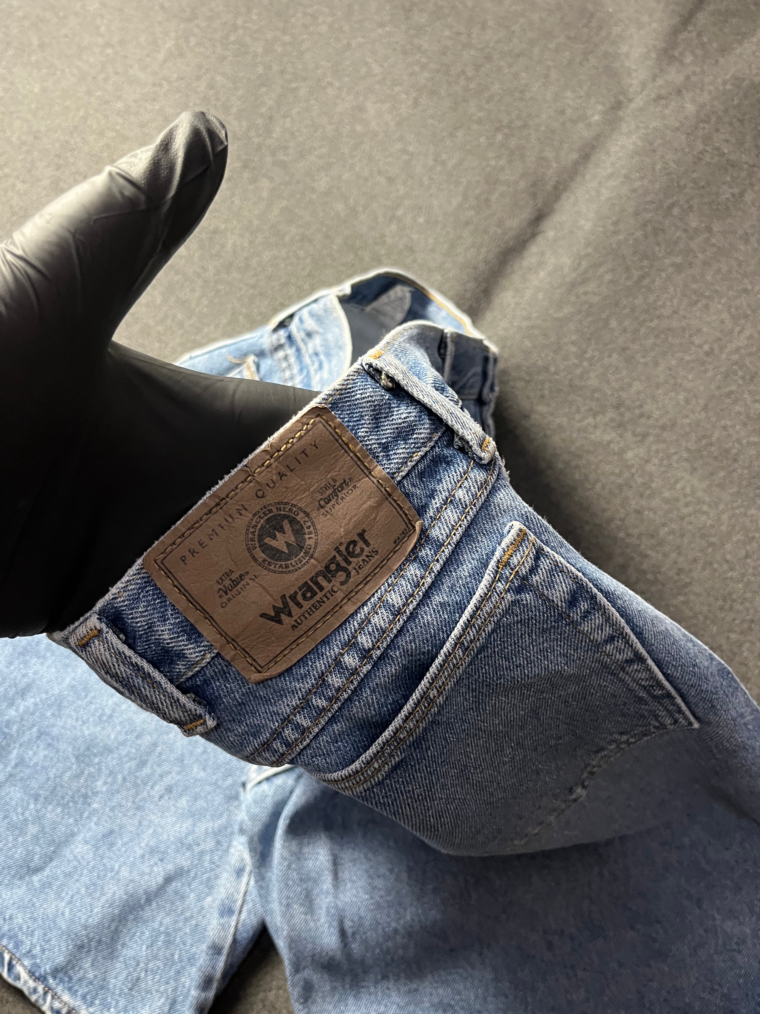 Vintage 90s Wrangler Baggy Light Wash Denim Jorts Blue
