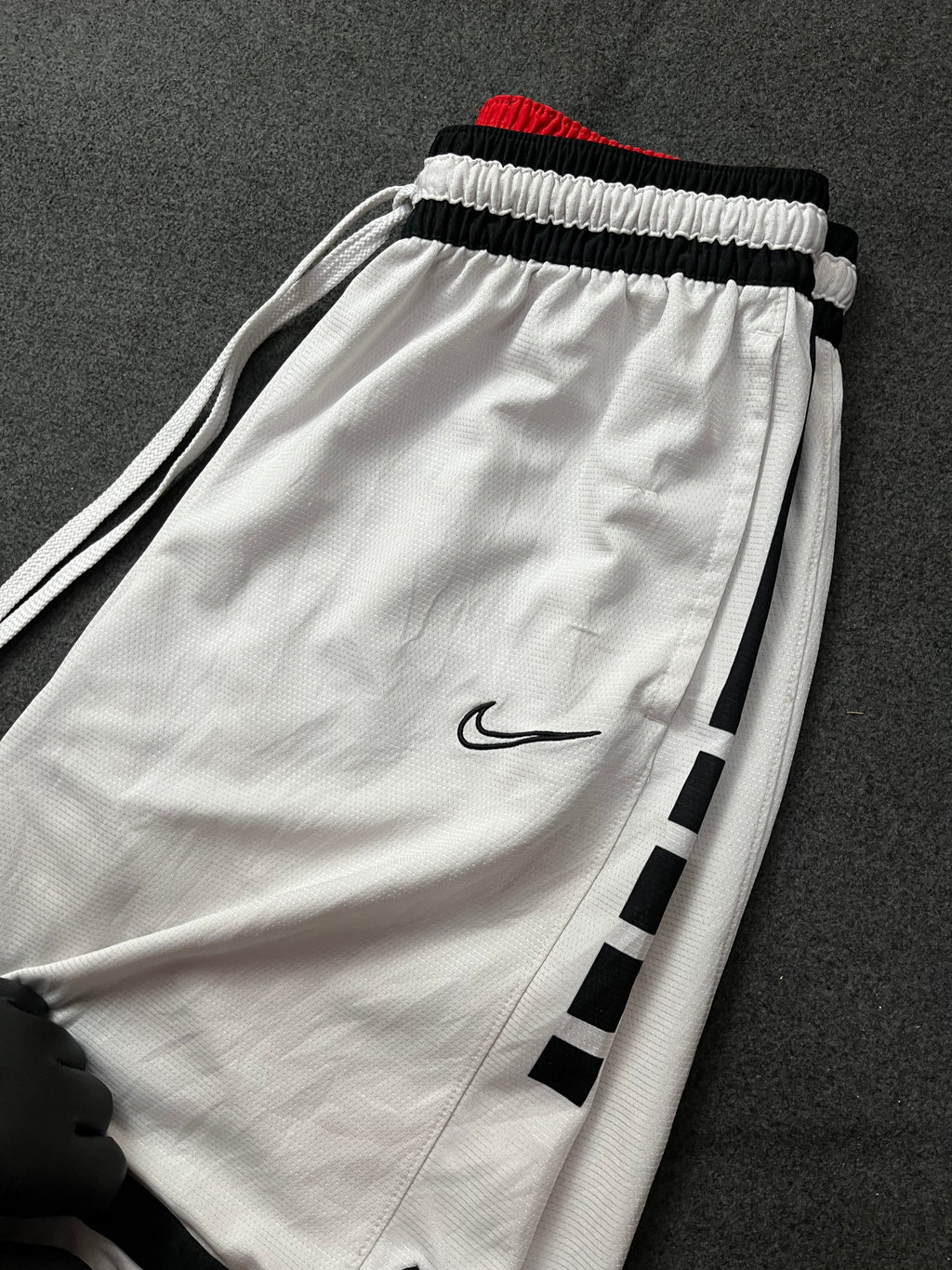 Nike Dri-fit Elite Men's Stripe Basketball Shorts White/Black