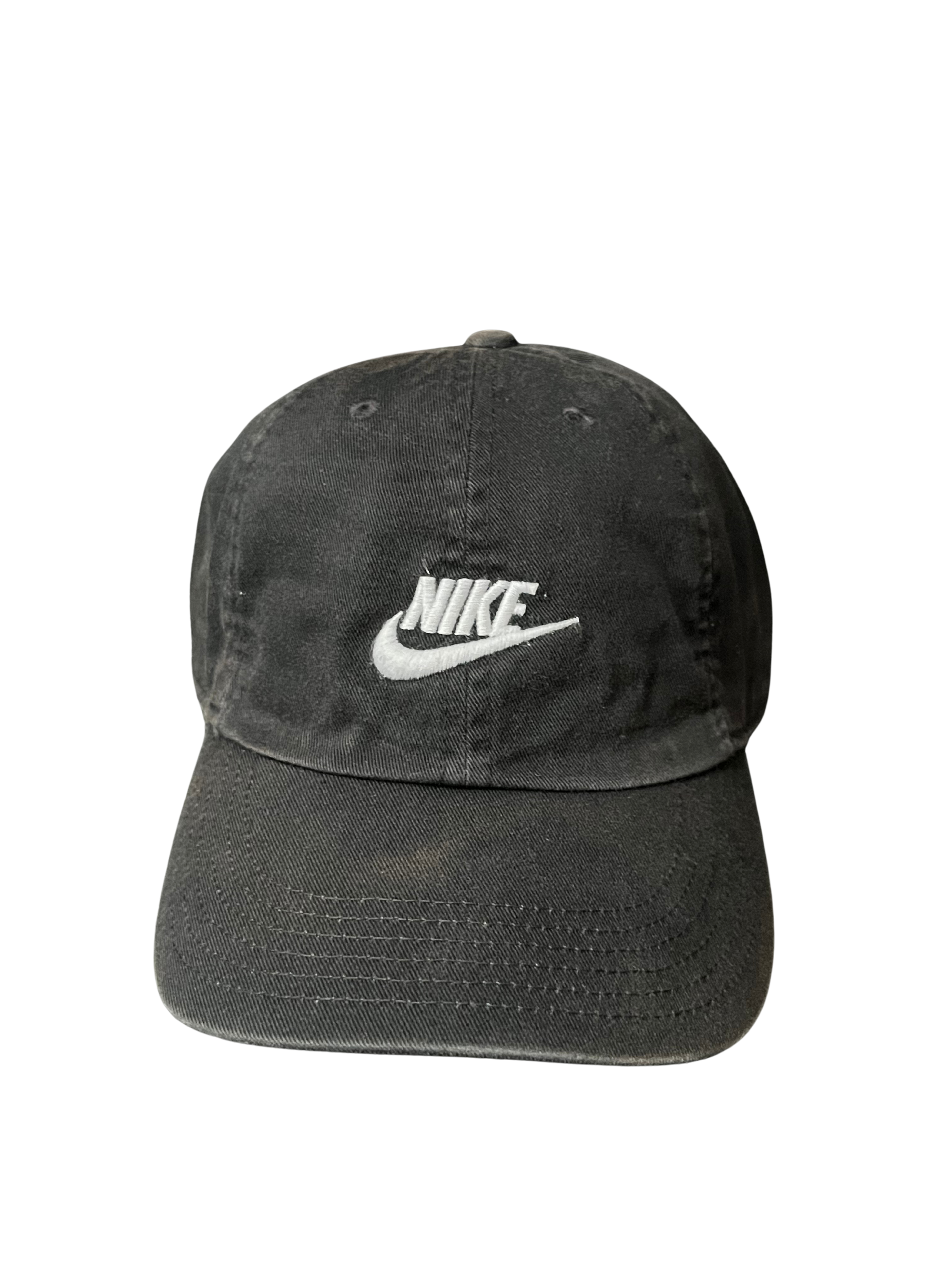 black Nike Sportswear Heritage86 adjustable strapback cap