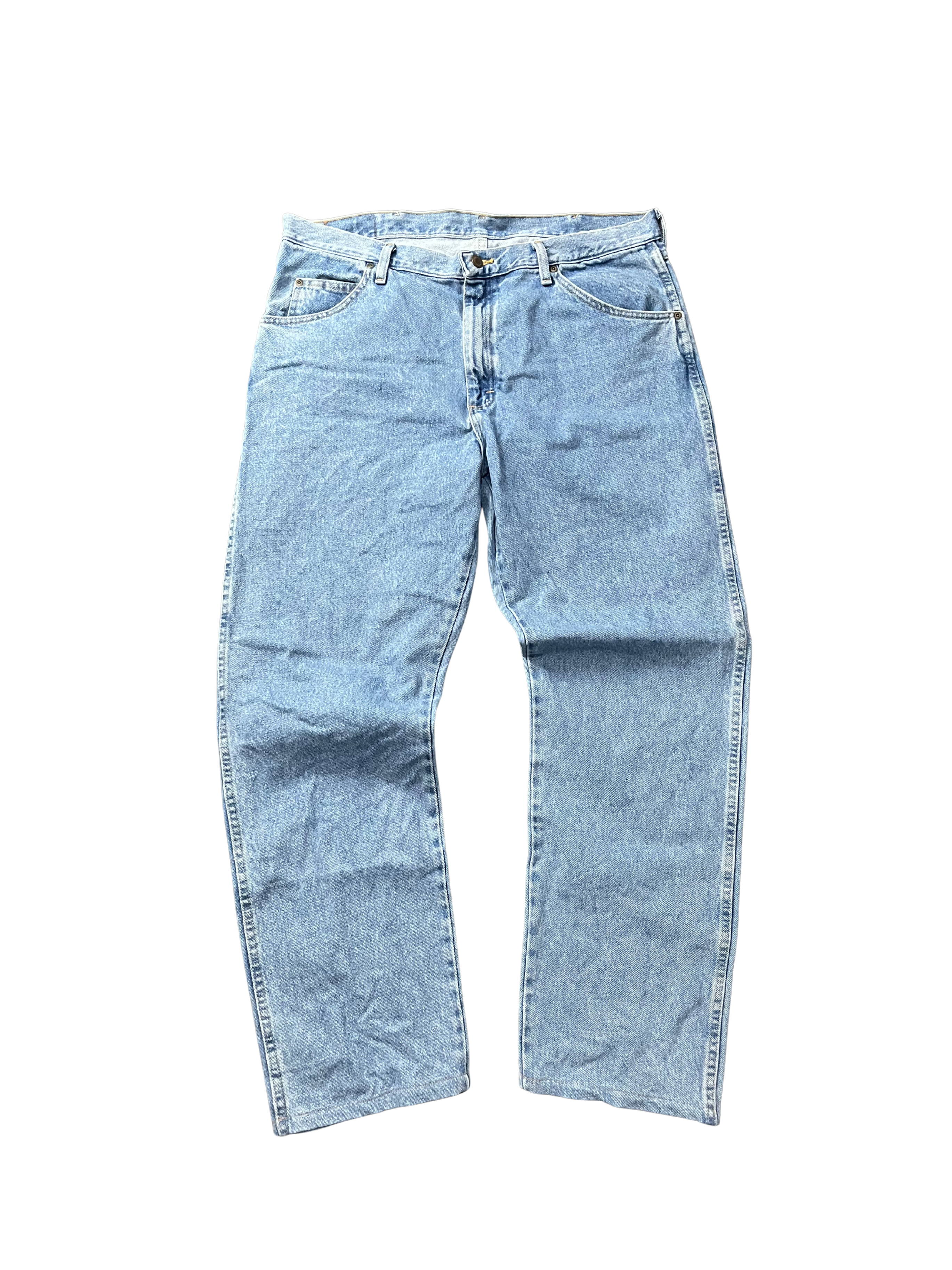 Wrangler jeans with a classic leather patch vintage light blue faded