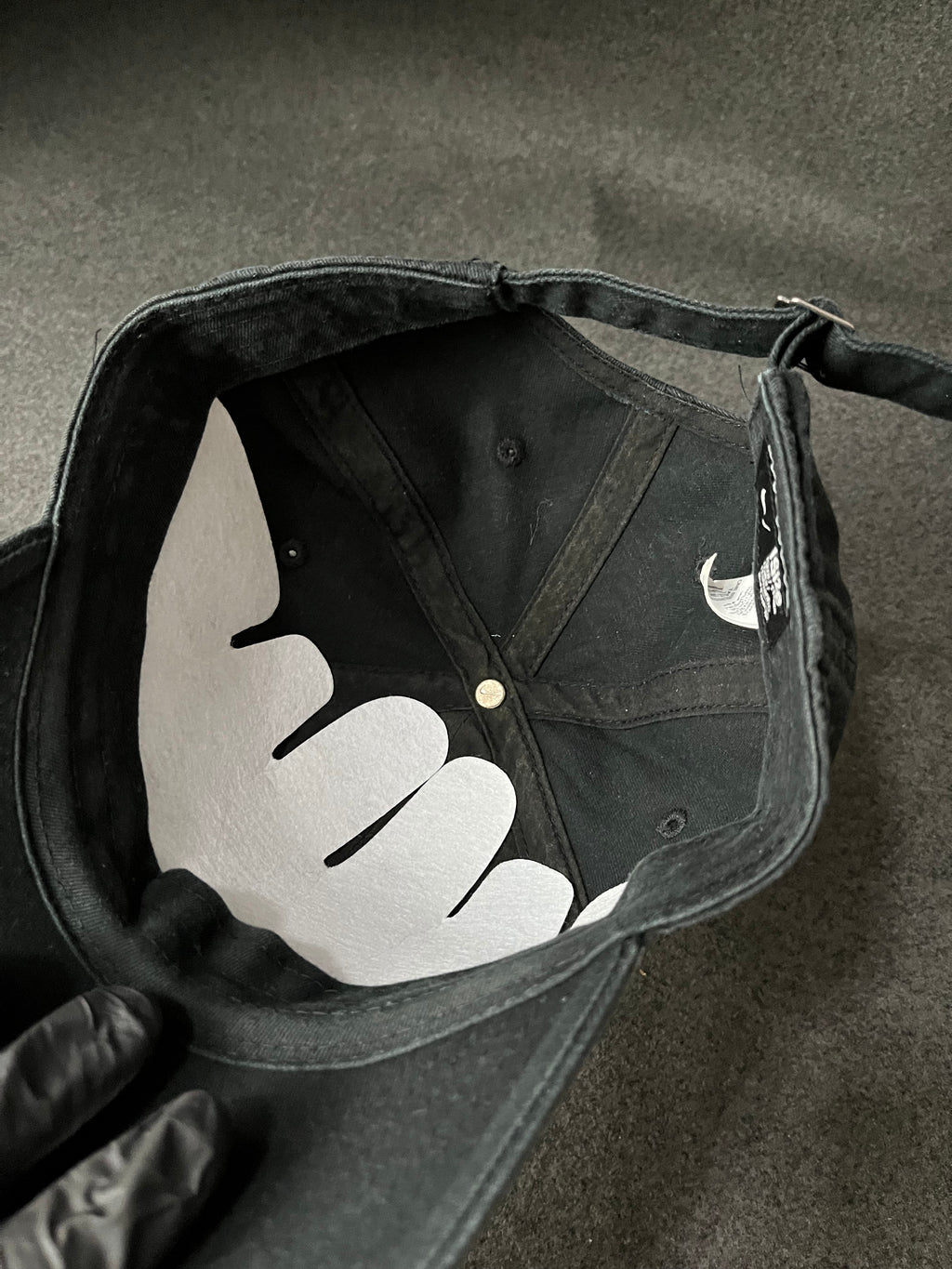 Nike Sportswear Heritage86 Futura Washed hat with a white logo